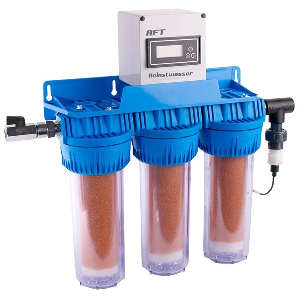 Laborwasser LWE erzeugt demineralisiertes Wasser (Aqua Dem) für Sterilisator